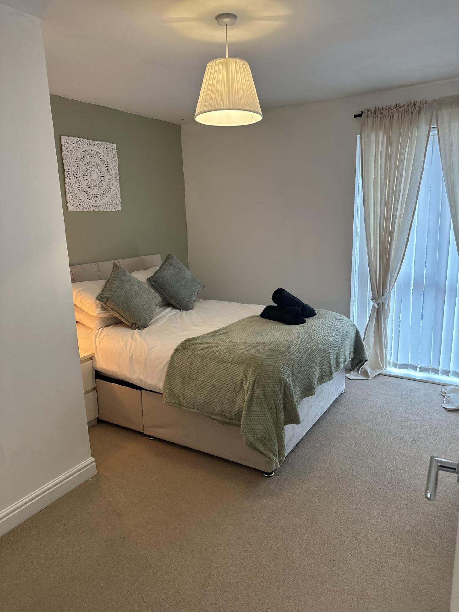 2 Bdr City Centre Apartment With Parking 카디프 외부 사진