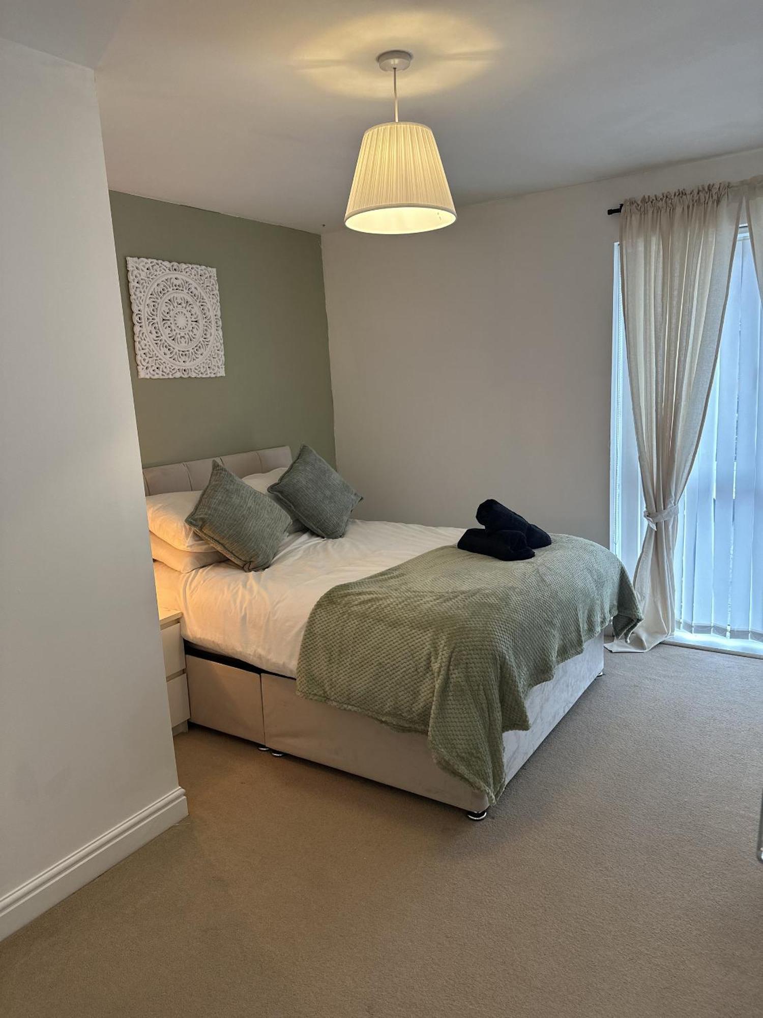 2 Bdr City Centre Apartment With Parking 카디프 외부 사진